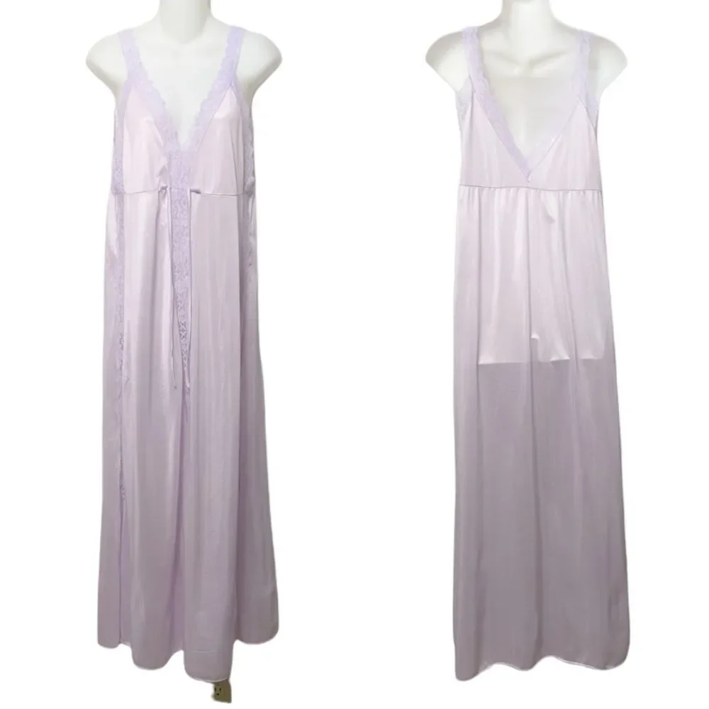 VINTAGE Pink Lavender Lace Trim Nightgown M